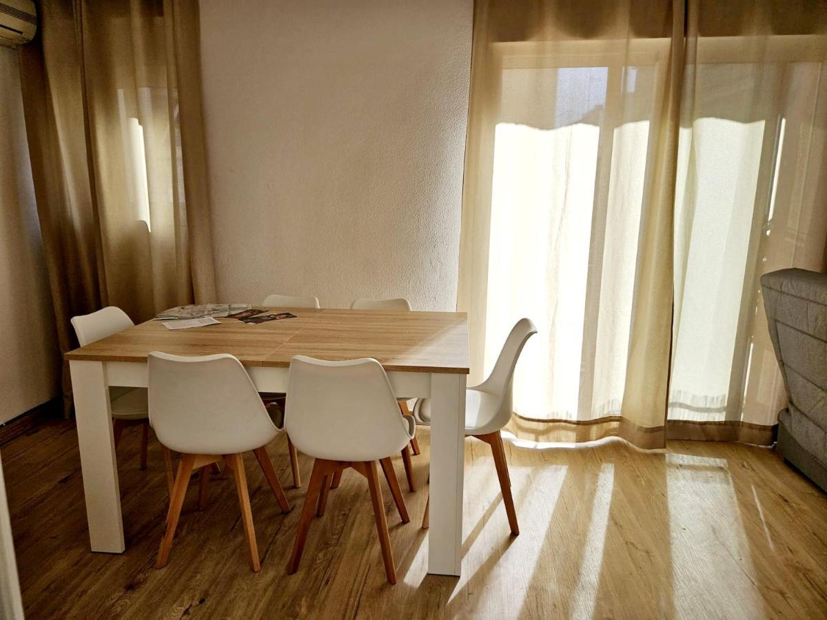 Apartamento Familiar En Triana إشبيلية المظهر الخارجي الصورة