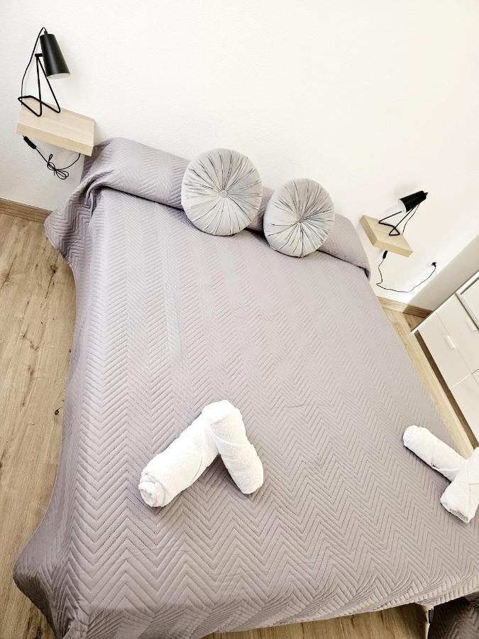 Apartamento Familiar En Triana إشبيلية المظهر الخارجي الصورة